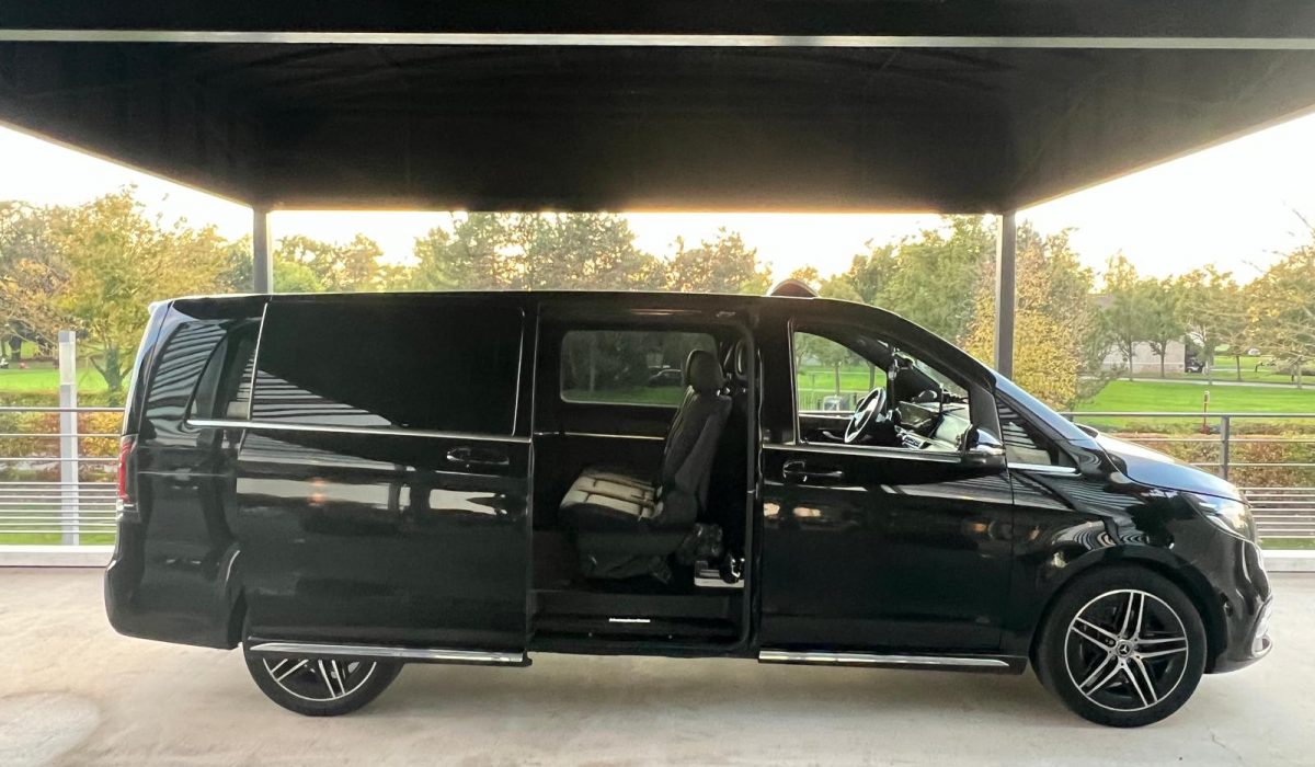 taxi avec beaucoup de place